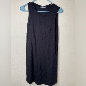Midi sleeveless black dress with pocket in front size :M